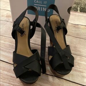 Call in Spring Hatsutori Wooden Wedge Sandals